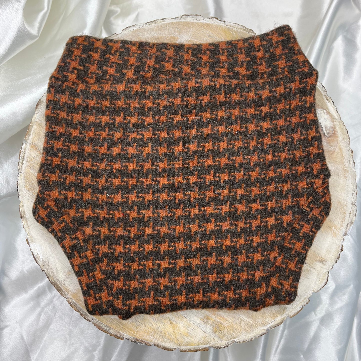 Upcycled Wool Cover - Size L - Houndstooth